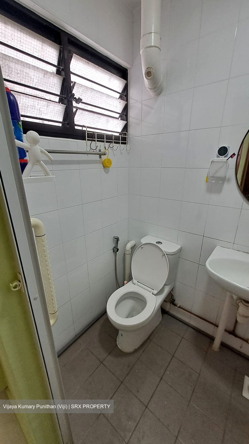 Bukit Batok East Avenue 4 (Bukit Batok),  #548130211